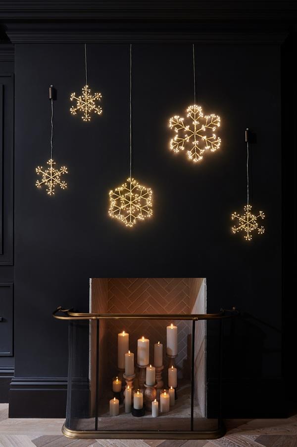 Silver Snowflake - Small - 192 LED lights/30cms Diameter - Indoor - Mains Operated