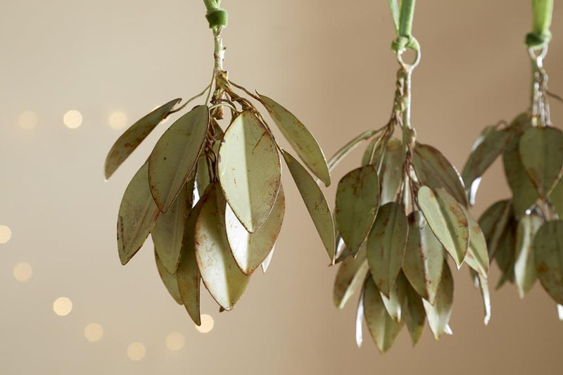 Geeti - Soft Green Mistletoe Baubles  - Set of 4 - GB1001- Nkuku