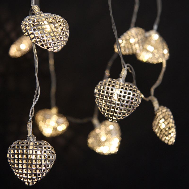 Lattice Hearts - 12 LED Indoor String Light Chain - Battery Powered