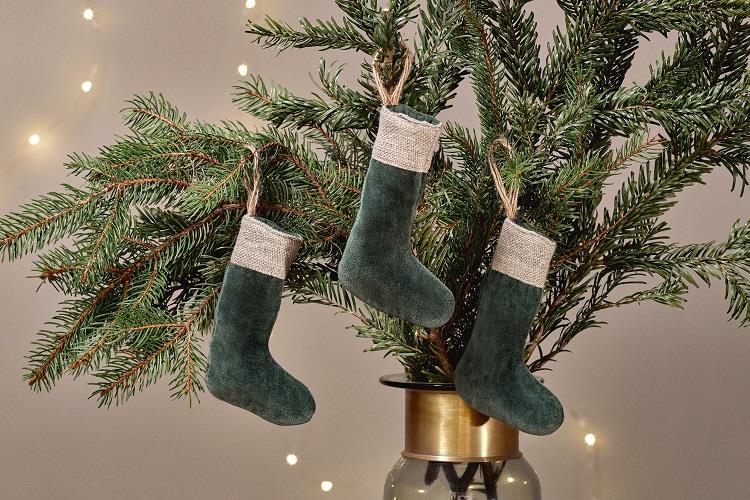 Nkuku - Karru Cotton Velvet Christmas Present Mini Stocking - 13x8x1cms - Forest Green